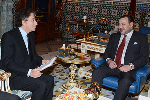 SM le Roi reçoit à Marrakech M. Jack Lang